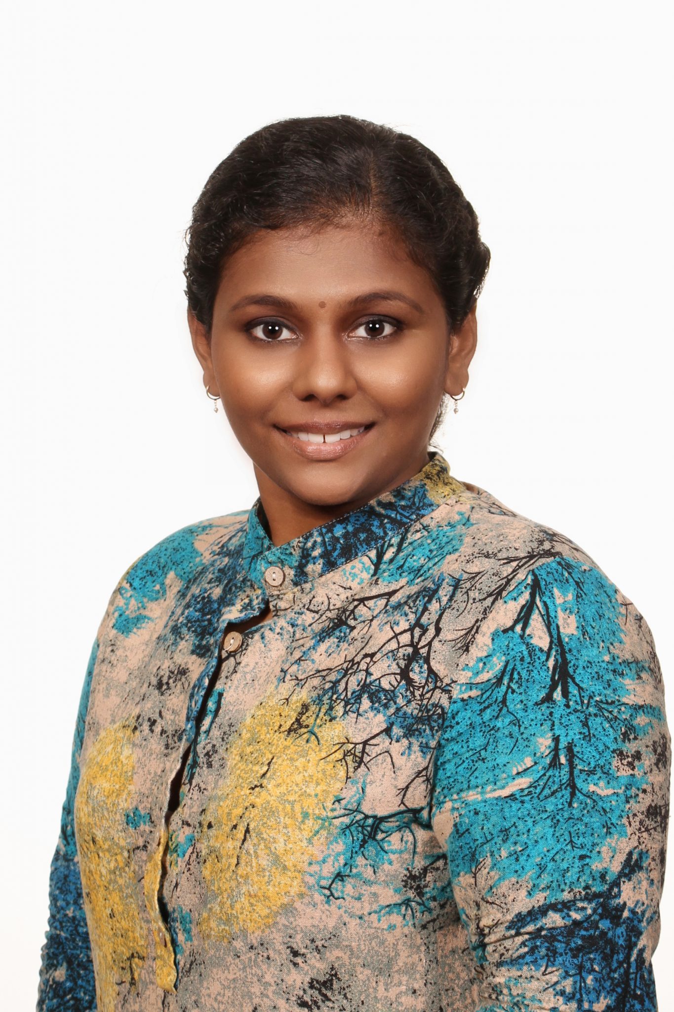 https://chis.tth.asia/wp-content/uploads/2023/01/15-Head-of-Year3-Ms-Lalitha-scaled.jpg